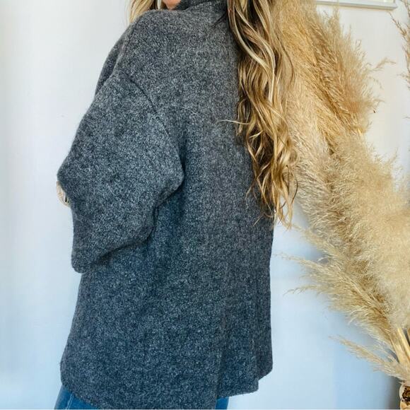 ZARA Knit Italian Yarn Charcoal Grey Half Sleeve Turtleneck Pullover Sweater M - Picture 2 of 7
